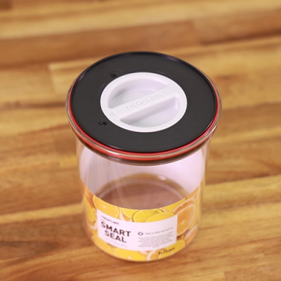 Hộp tròn Tritan Smart Seal 1.1l